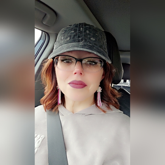 Meet your Posher, Shannon - Picture 1 of 1